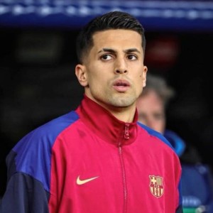 记者：坎塞洛预计周六在巴塞罗那接受体检并签约